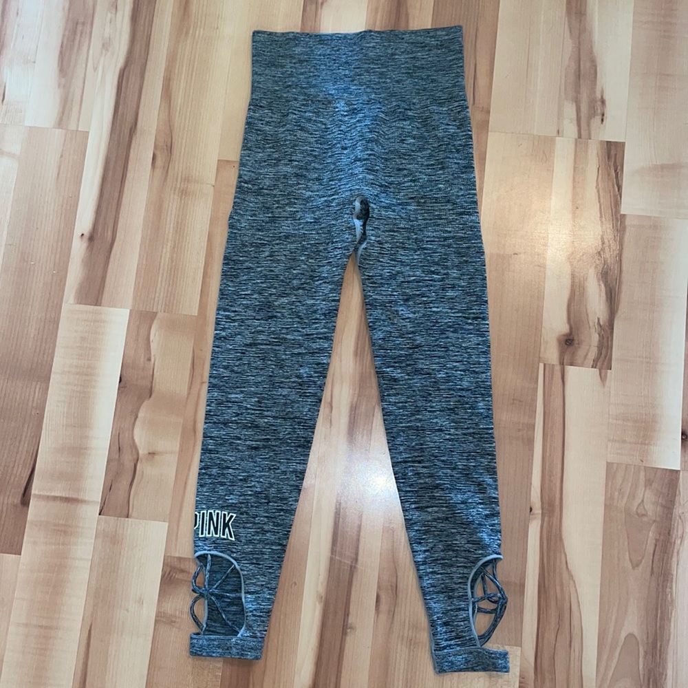 Victoria’s Secret Pink Ultimate leggings- Size S